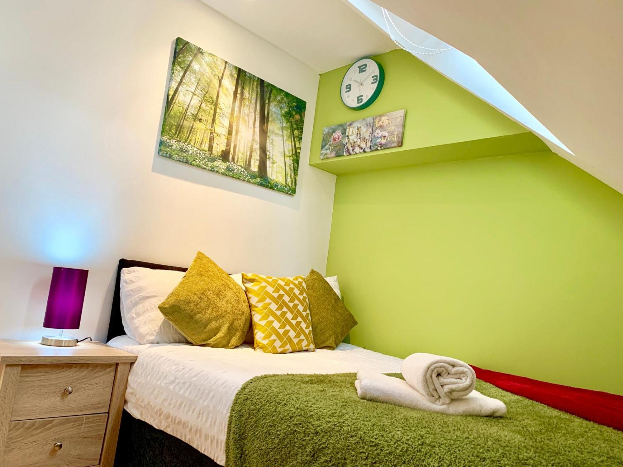 1 Bed Apartment,Recep,Kitchen,Bath Ilford Exterior photo